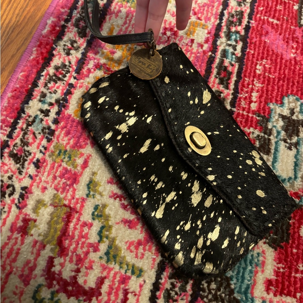 Myra bag wristlet